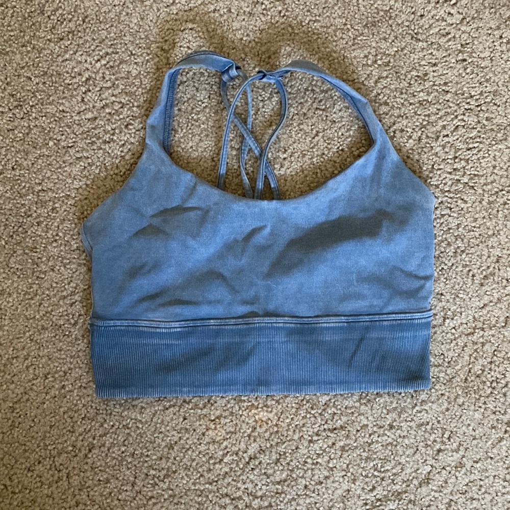 Lululemon sports bra